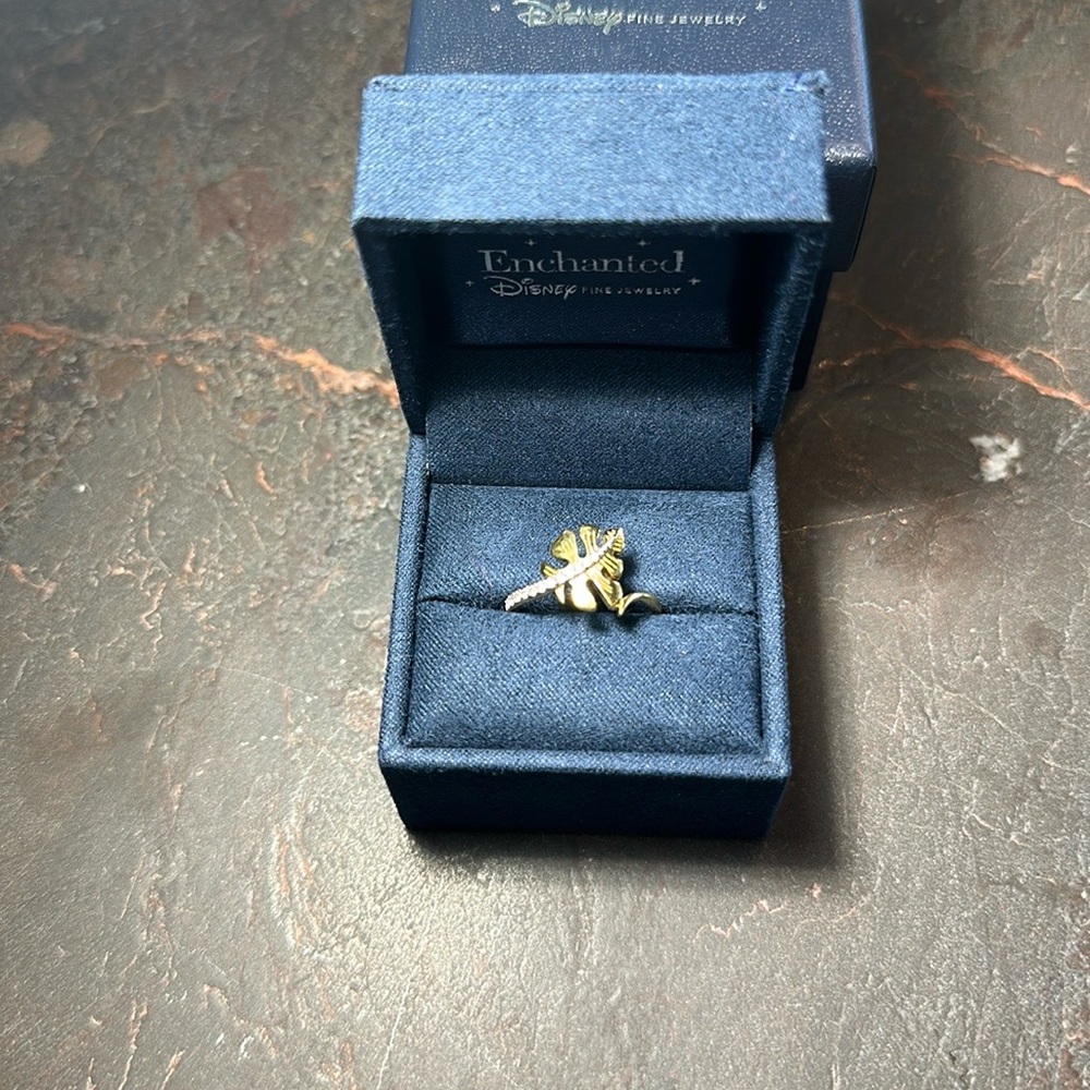 Disney Enchanted Fine Jewelry Gold and Diamond Moana Leaf Ring